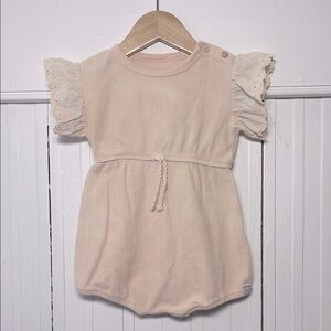 SNUG 100% Organic Cotton Waffle Knit Ruffle Sleeve Bubble Romper
